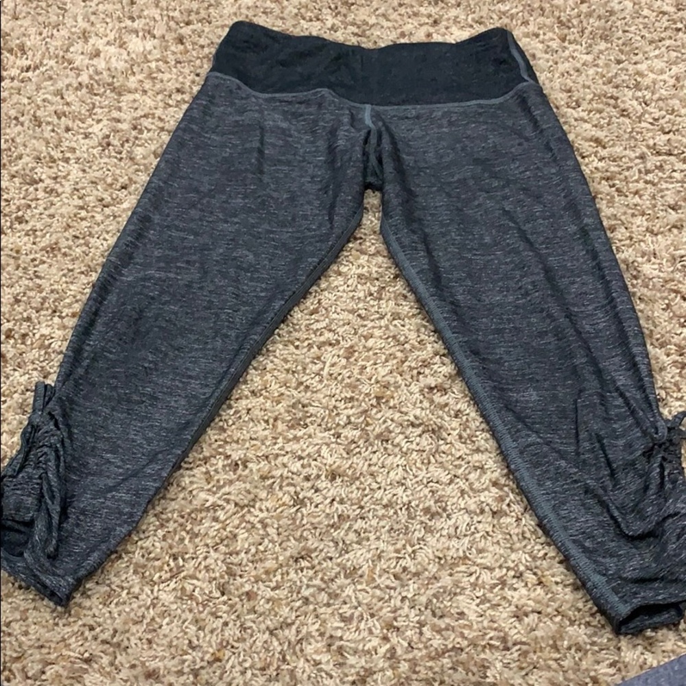 Athletic capris